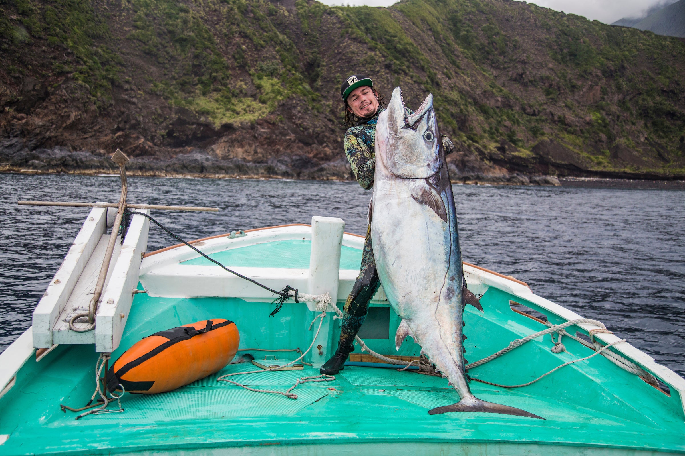 Tops pesca sub