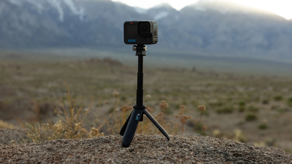 Bastón Shorty y trípode para cámara GoPro, accesorios de la marca GOPRO en color negro y tamaño compacto.