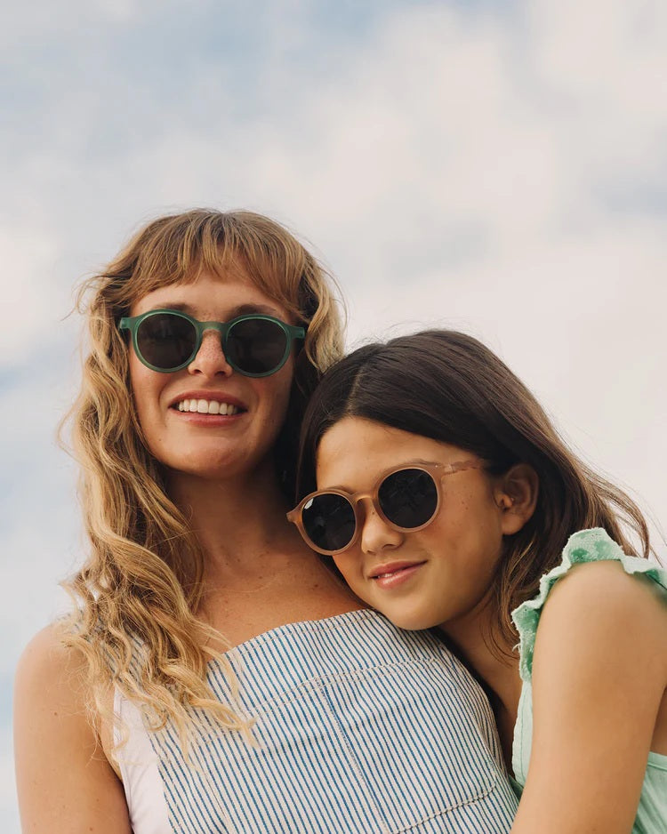 LENTES OVAL ADULTO OLIVIO & CO