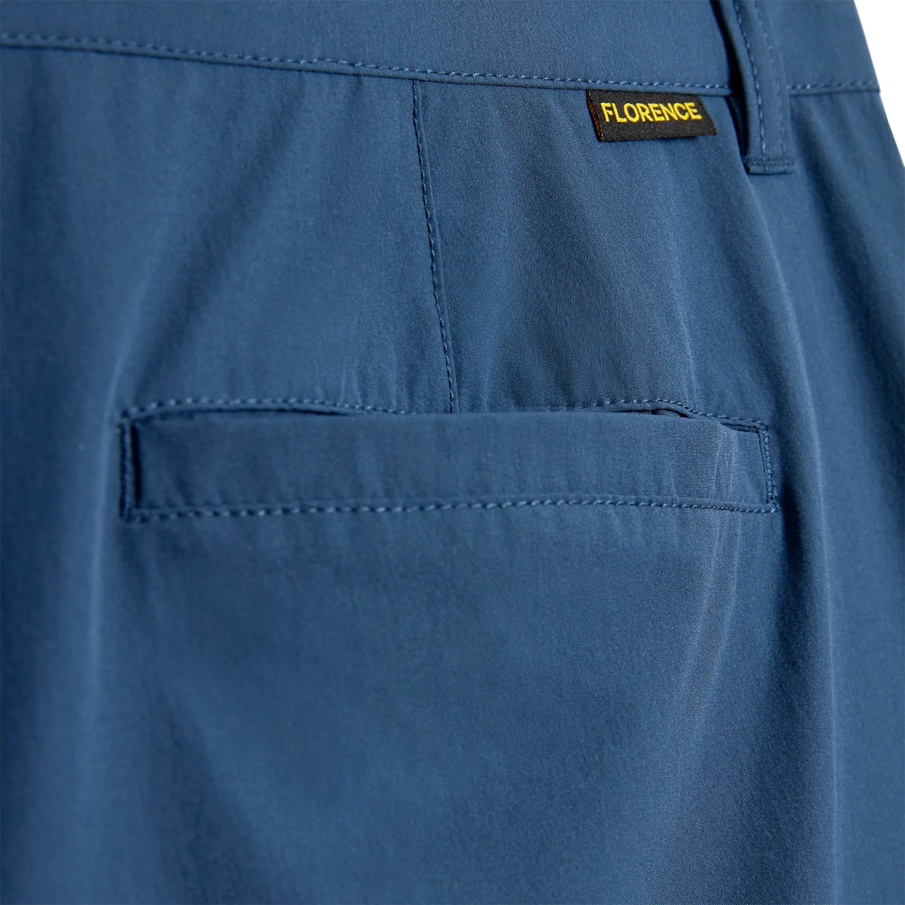 Short Hibrido De Nailon Multiusos