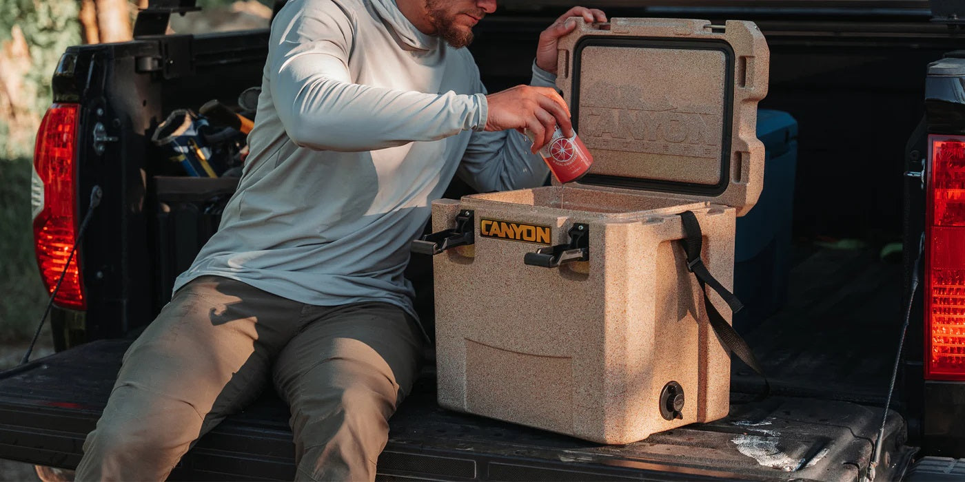 Hielera Rigida Outifitter 22QT V2