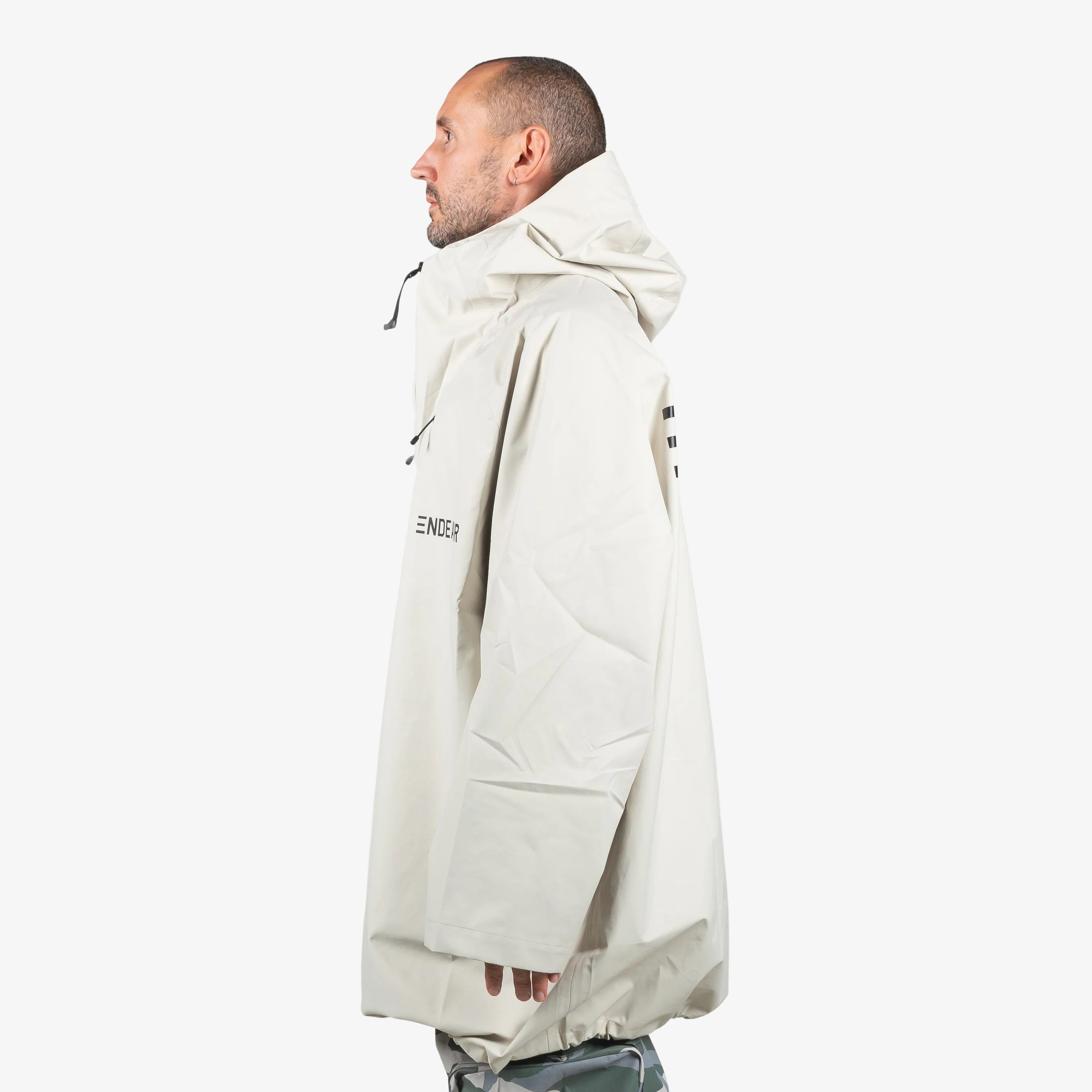 Poncho Explorador Endeavor 3L