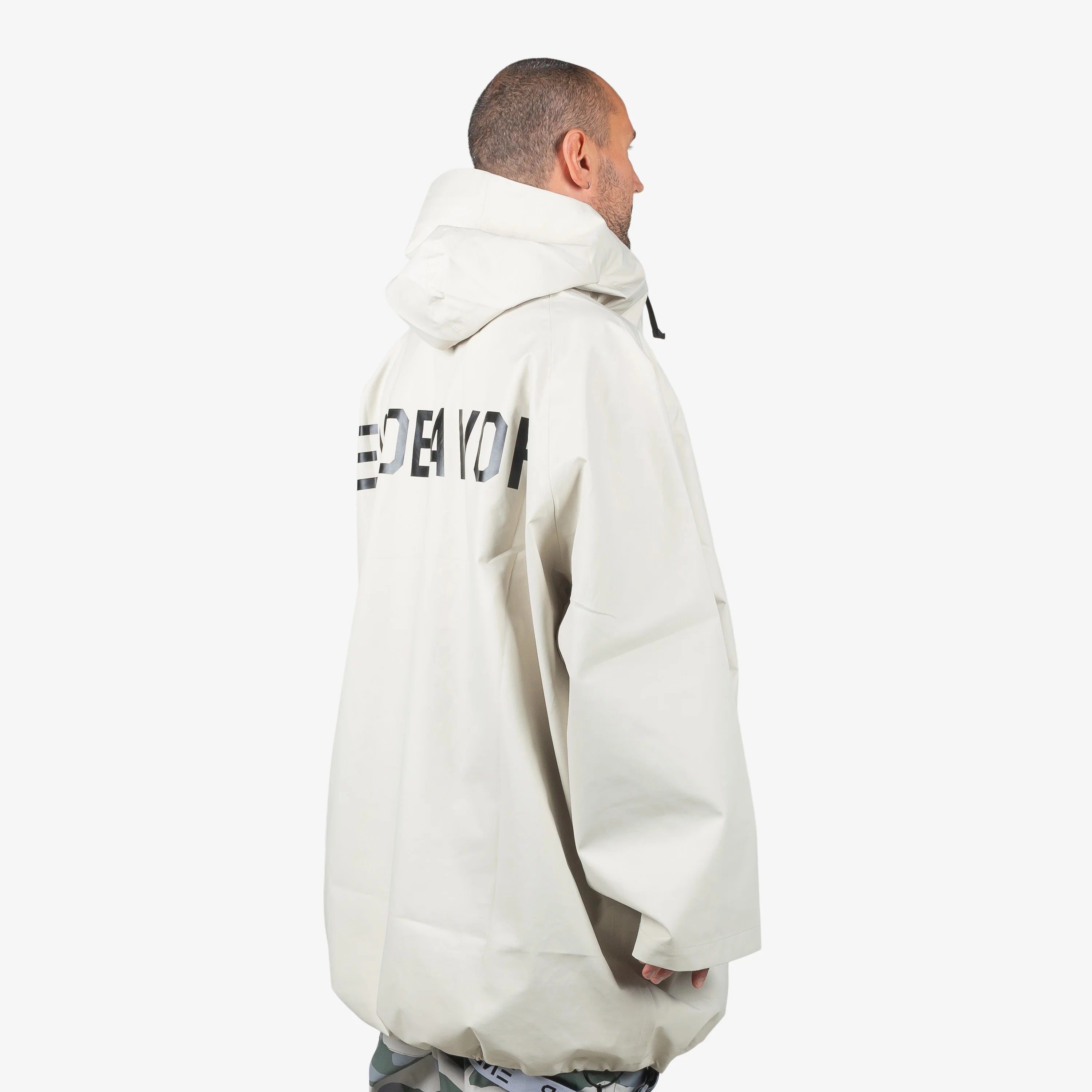 Poncho Explorador Endeavor 3L