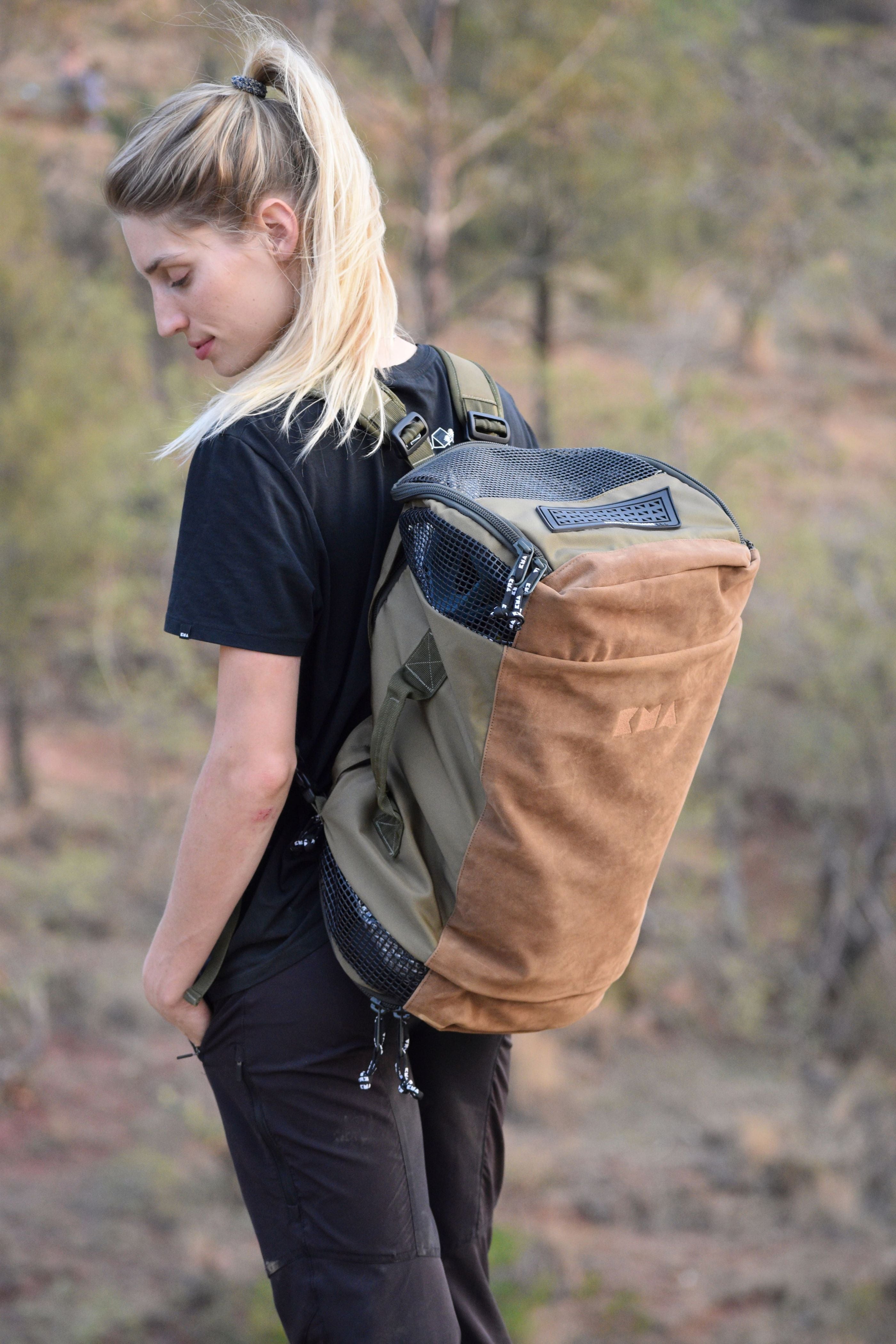 Mochila Para Equipo de Ciclismo KMA Baja Vent 40L