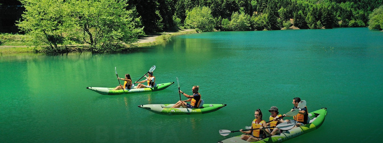 KAYAKS