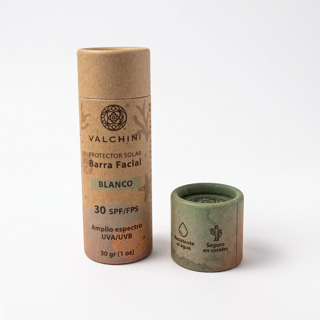 Bloqueador facial VALCHINI Protector Solar Natural, crema protectora para la piel, en envase con etiqueta visible.