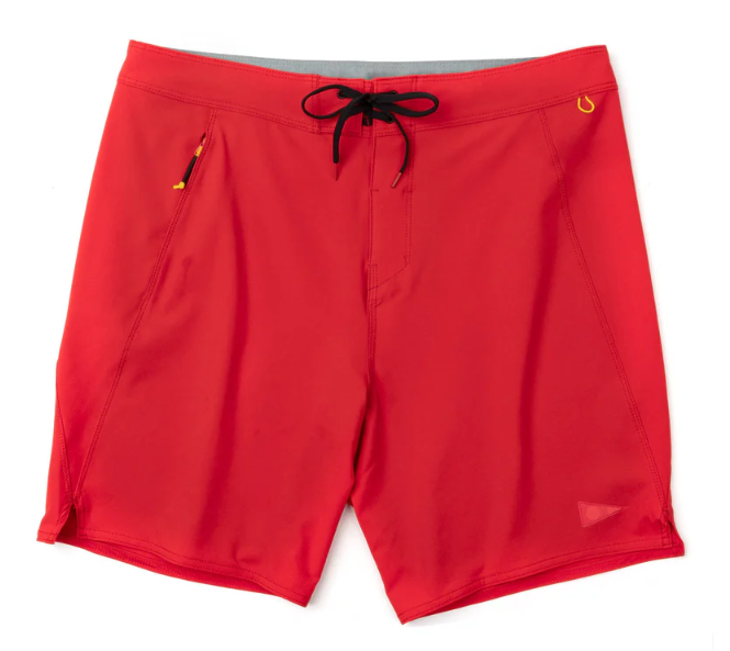Pantalones cortos de tabla Florence Marine X Standard Issue en color rojo, tela liviana y estilo deportivo para surf y playa.